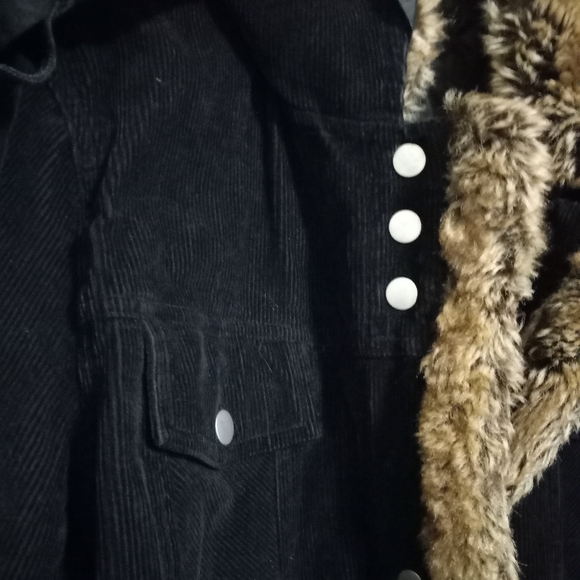 Disneyland Resort L Corduroy Fur Trim Snap Park Jacket in Black Brown - Picture 9 of 12